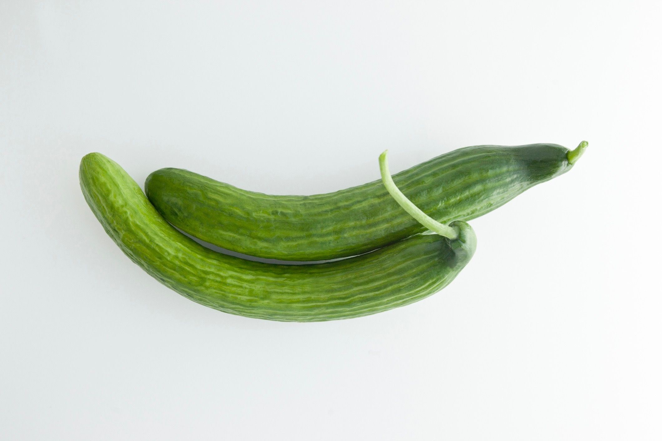 Огурец на английском языке. Персидский огурец. Огурец на английском. Сорт English cucumber. Персидские огурцы овощ.