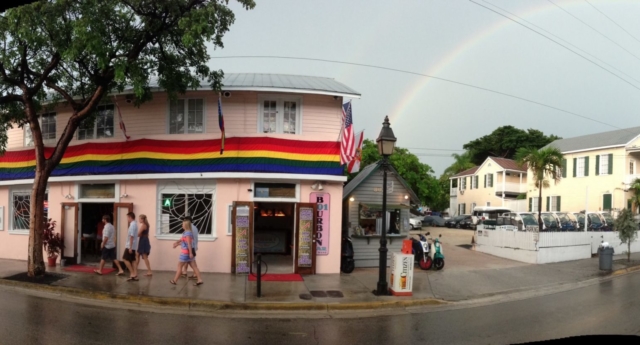  Bir Gay Bar, Irma Kasırgası’ndan Sonra Kapılarını Yardım İçin Açtı